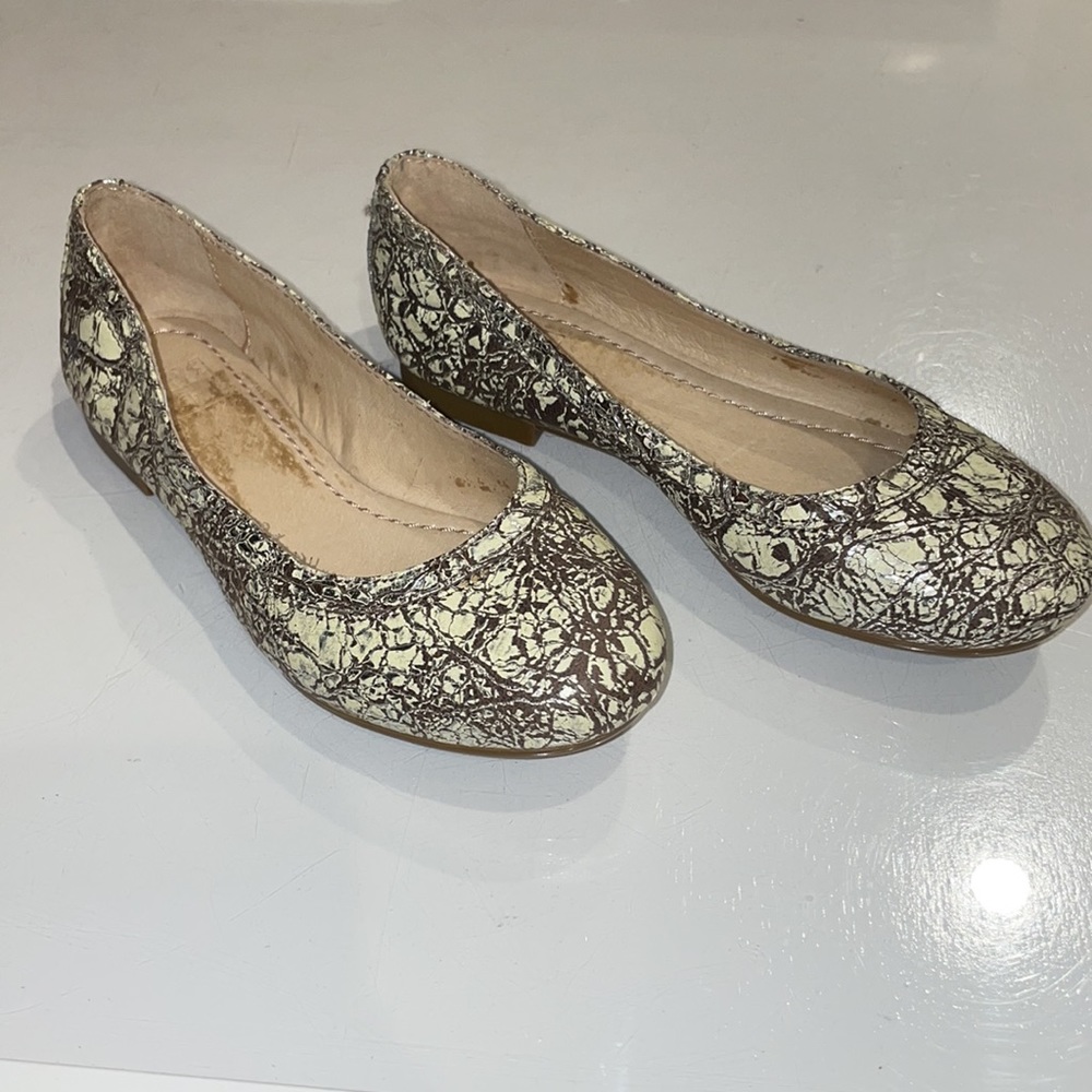 Frye Girls Carson Ballet Flat NWOT